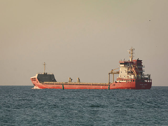 США сфабриковали историю о спасении торгового судна от боевиков в Аденском 
